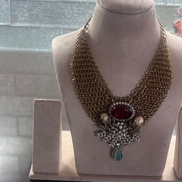 Antique Gold Kundan & Polki Mesh Necklace Set with Ruby and Pearl - Picture 14 of 16